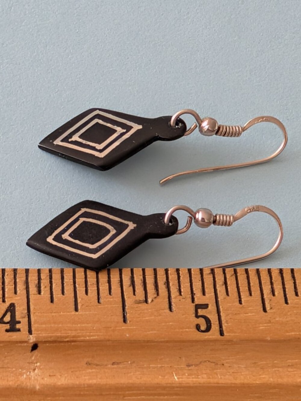 925 Sterling Silver Inlay on black dangle Diamond shaped earrings